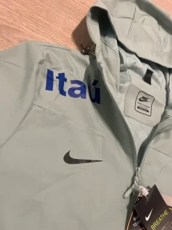 Nike Gore-tex Brazil waterproof Windbreaker