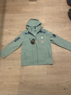 Nike Gore-tex Brazil waterproof Windbreaker