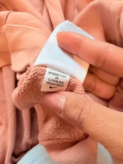 Nike Hoodie in Rosa / Dusty Pi