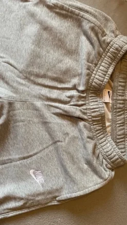 Nike Jogginghose grau