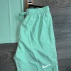 Nike Miller DRI-FIT set maat L mintgroen
