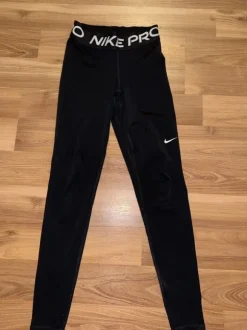 Nike Pro Leggings Schawarz (XS)
