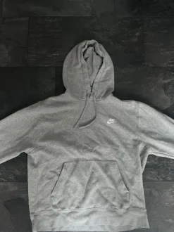 Nike Pulli in grau