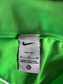 Nike Pullover in XL