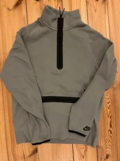 Nike Pullover/Oberteil M
