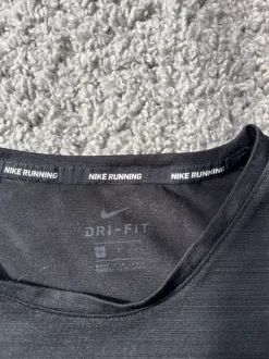 Nike Running Dri-Fit Tshirt in L