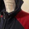 Nike Sportjacke mit Kapuze zu verkaufen