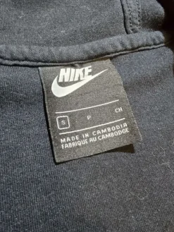 Nike Strickjacke / Zip-Hoodie Schwarz – Größe S – Top Zustand
