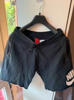 Nike Sweat Shorts schwarz weiß Gr L
