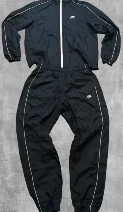 Nike Tracksuit Schwarz Gr L