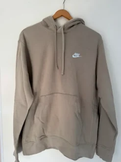 Nike trui maat m