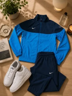 Nike Vintage Tracksuit Y2K Blau Navy mit Hose !! Clean Fit / Streetwear / Techwear