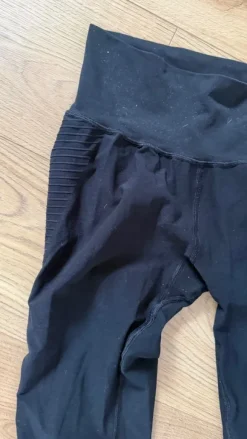Ocean Apart Leggings in M