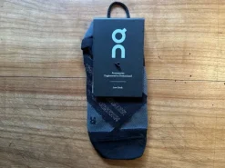 ON Running Performance Low Socks Black / Shadow Gr. 40-41 (Joggen Laufen Socken schwarz)