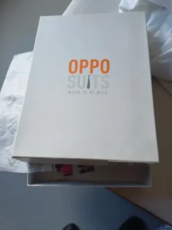 Opposuits