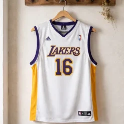 Pau Gasol Lakers NBA Jersey - Great Condition - Size XL ( Youth People )