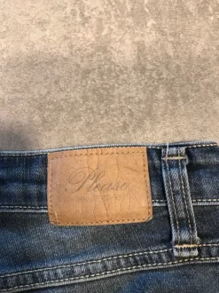 Please Jeans