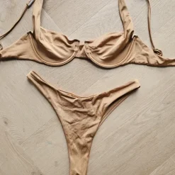 Prachtige nieuwe bikini van Bayu the label