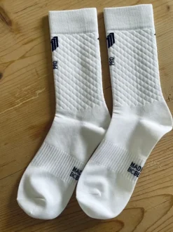 Pro Rennradsocken Gr. 42-45 M weiss