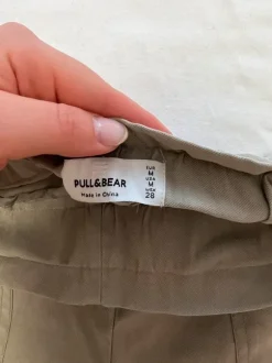 Pull & Bear Shorts mit hohem Bund