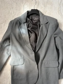 Pull and Bear Blazer Grau