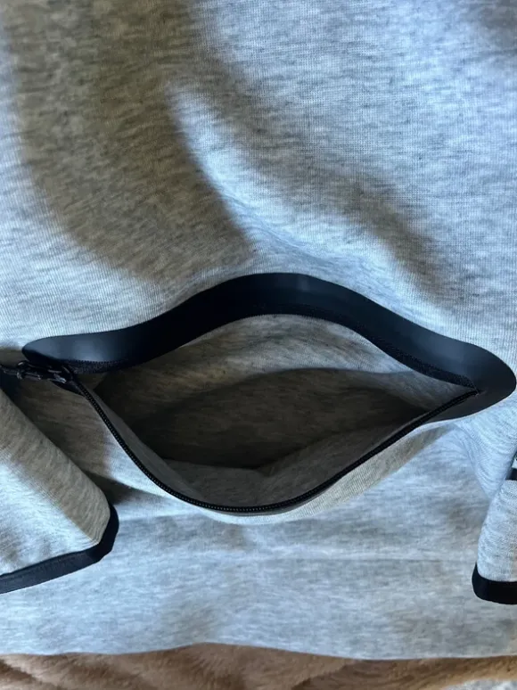 Pull nike tech Fleece Kangourou / L / Gris 🩶