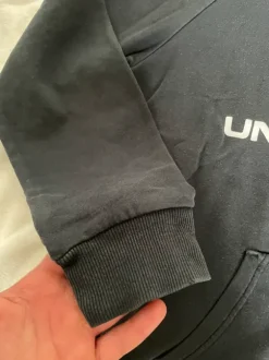 Pull under armour bleu