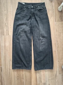 Pull&bear wide leg jeans 40