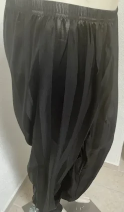 Pyjamahose schwarz Gr.M neu mit Etikett