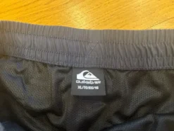 QuickSilver Badeshorts dunkelblau 16 Jahre