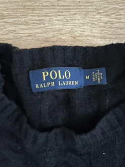 Ralph Lauren Cable Knit Sweater schwarz mit Logo – klassischer Strickpullover