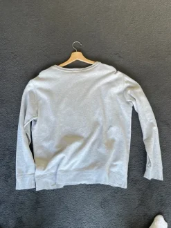 Ralph Lauren sweatshirt