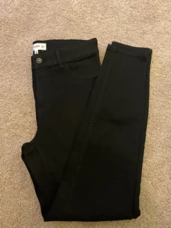 Röhrenjeans