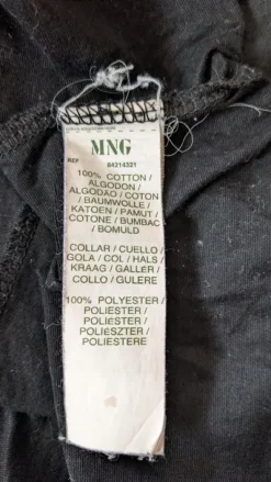 Ärmellose Bluse mit Volantkragen