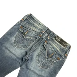 Rock Revival flared/bootcut low waist wome deisgner jeans(w28)