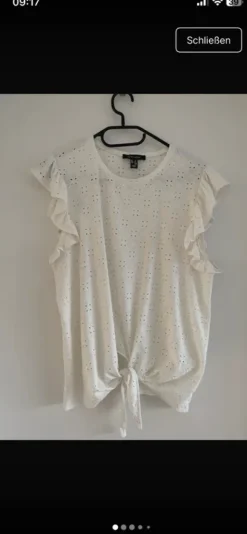 romantische lochstickerei-bluse mit rüschen