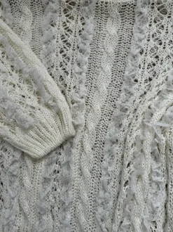 Romantische Strickbluse mit Spitze & 3/4-Ärmeln
