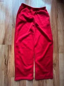 Rote Jogginghose (Shein)