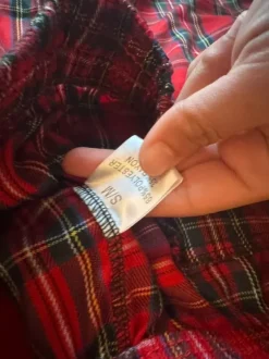 Rote Pyjamahose in Größe S/M