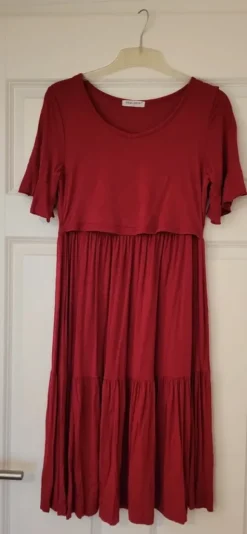 rotes Schwangerschafts-und Stillkleid der Marke Smallshow (S)