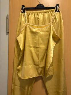 Satin Pyjama Set Beige/Schwarz – sehr gute Qualität, wie neu