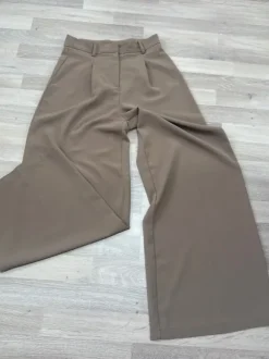 Schicke Damen Stoff Anzug Hose hell braun weites Bein