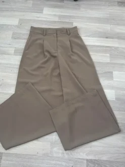 Schicke Damen Stoff Anzug Hose hell braun weites Bein