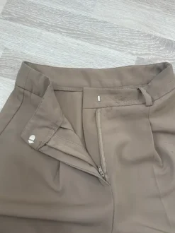 Schicke Damen Stoff Anzug Hose hell braun weites Bein