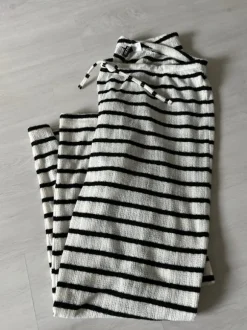 Schlupfhose mit Kordel