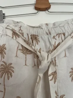 Schöne gemusterte Leinen Shorts