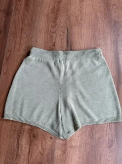 Schöne kurze Hose