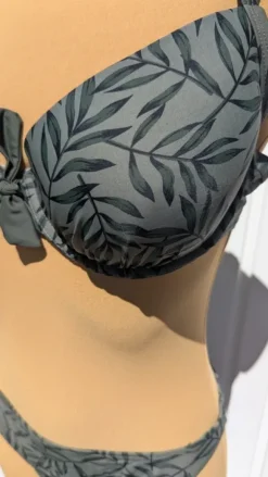 Schöner Bikini 👙