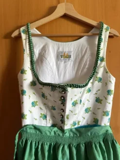 Schönes grün blaues Dirndl/Midi Dirndl/Tracht/Blumenmuster