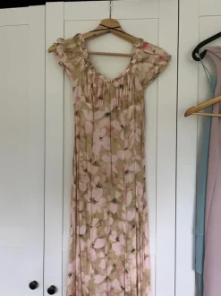 Schönes Kleid